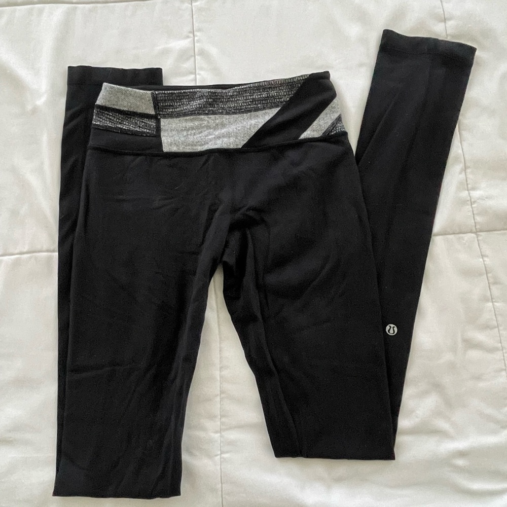 LULULEMON reversible leggings